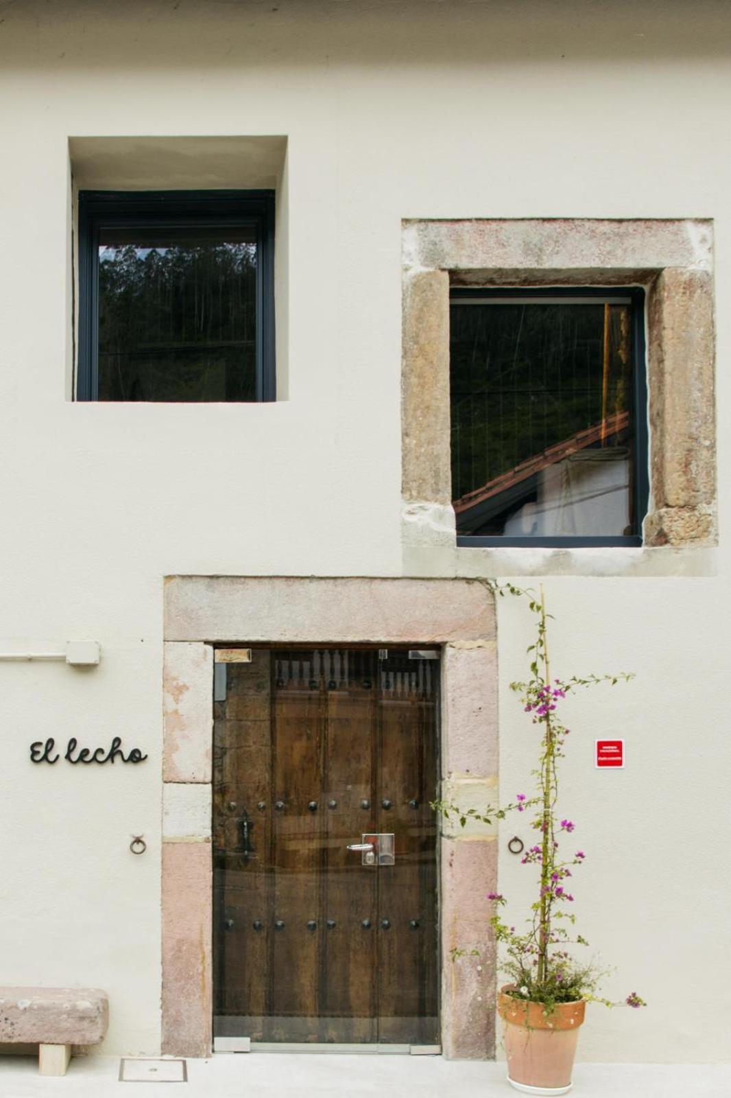 Alojamientos El Lecho Treceno Exterior photo